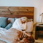 Il buon sonno in terza età: quando dormire bene dipende anche da chi ci sta accanto